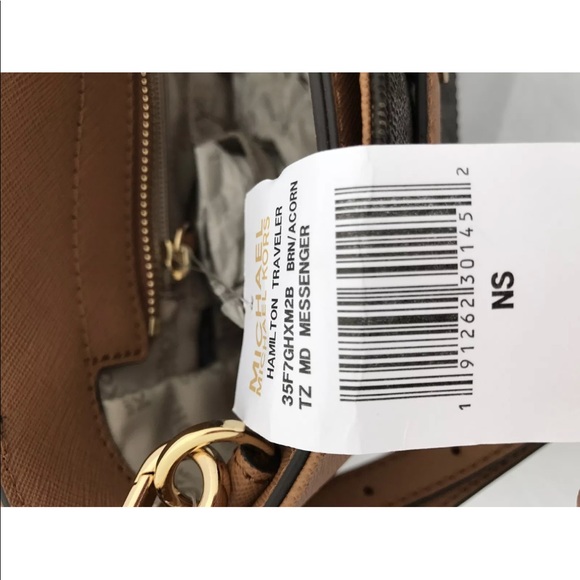 Gaby’sBags👜💕-NWT Michael Kors Traveler Crossbody - Picture 7 of 8